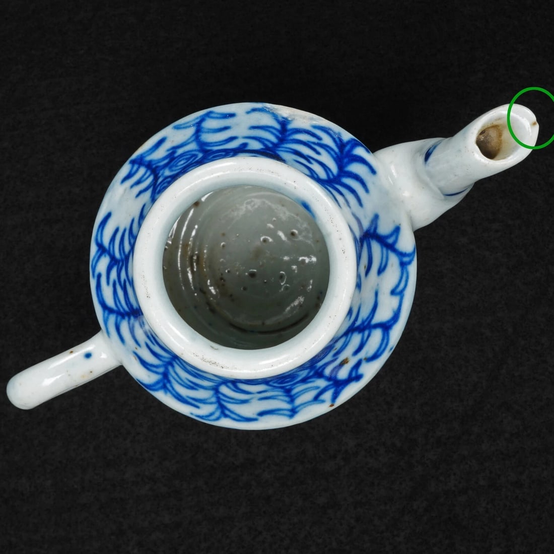 Chinese Kitchen Qing Oil or Soy Pot - 10