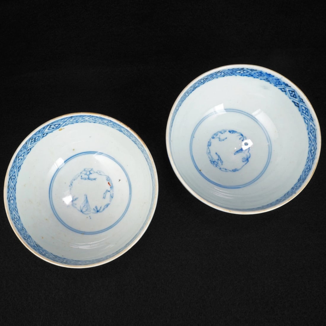 Pair 19th C Arita Imari Chawan Lidded Bowls - 7