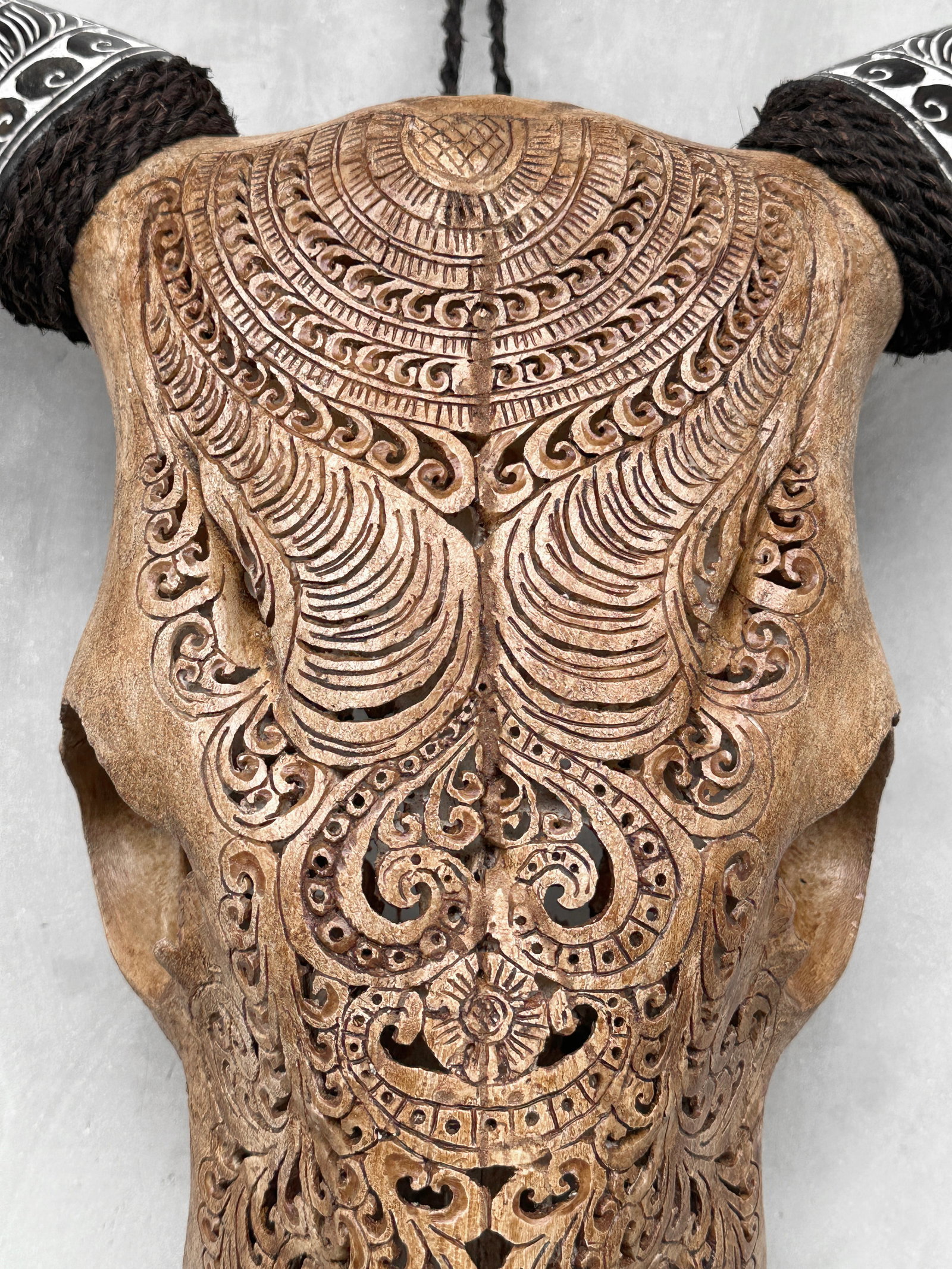 Brown cow skull with bohemian carved horns - Badong motif - 3