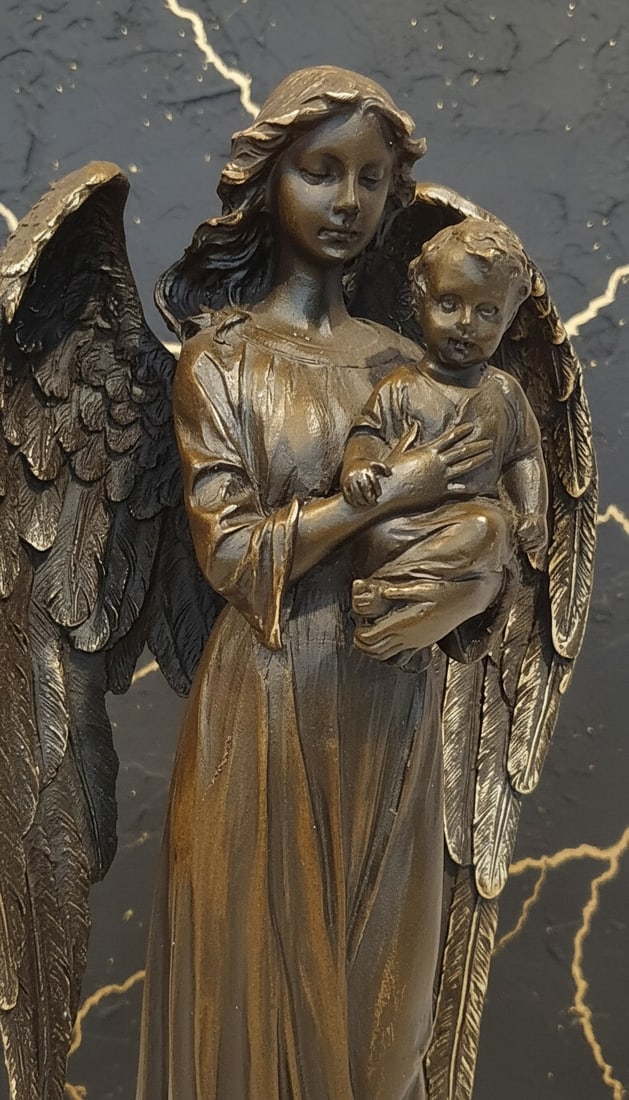 Fine Art Bronze Sculpture: Protective Angel and Child Figurine Signed A. Moreau - 3