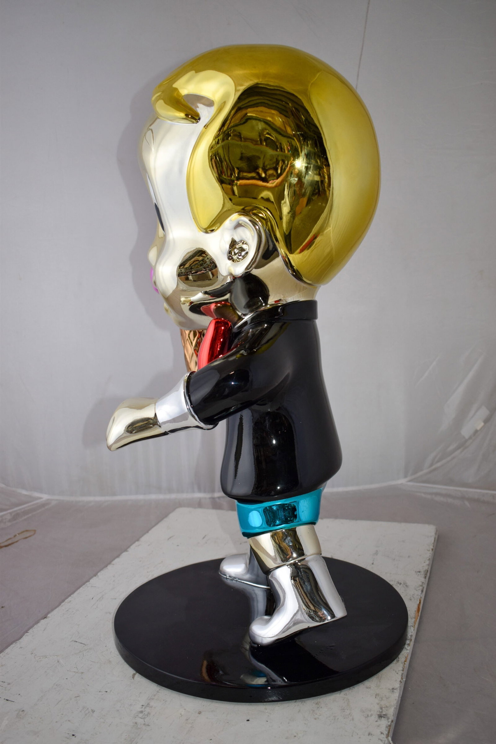 Cartoon Monopoly Boy with Money Cotton Candy Resin Statue Size: 15" x 24" x 31"H - 11