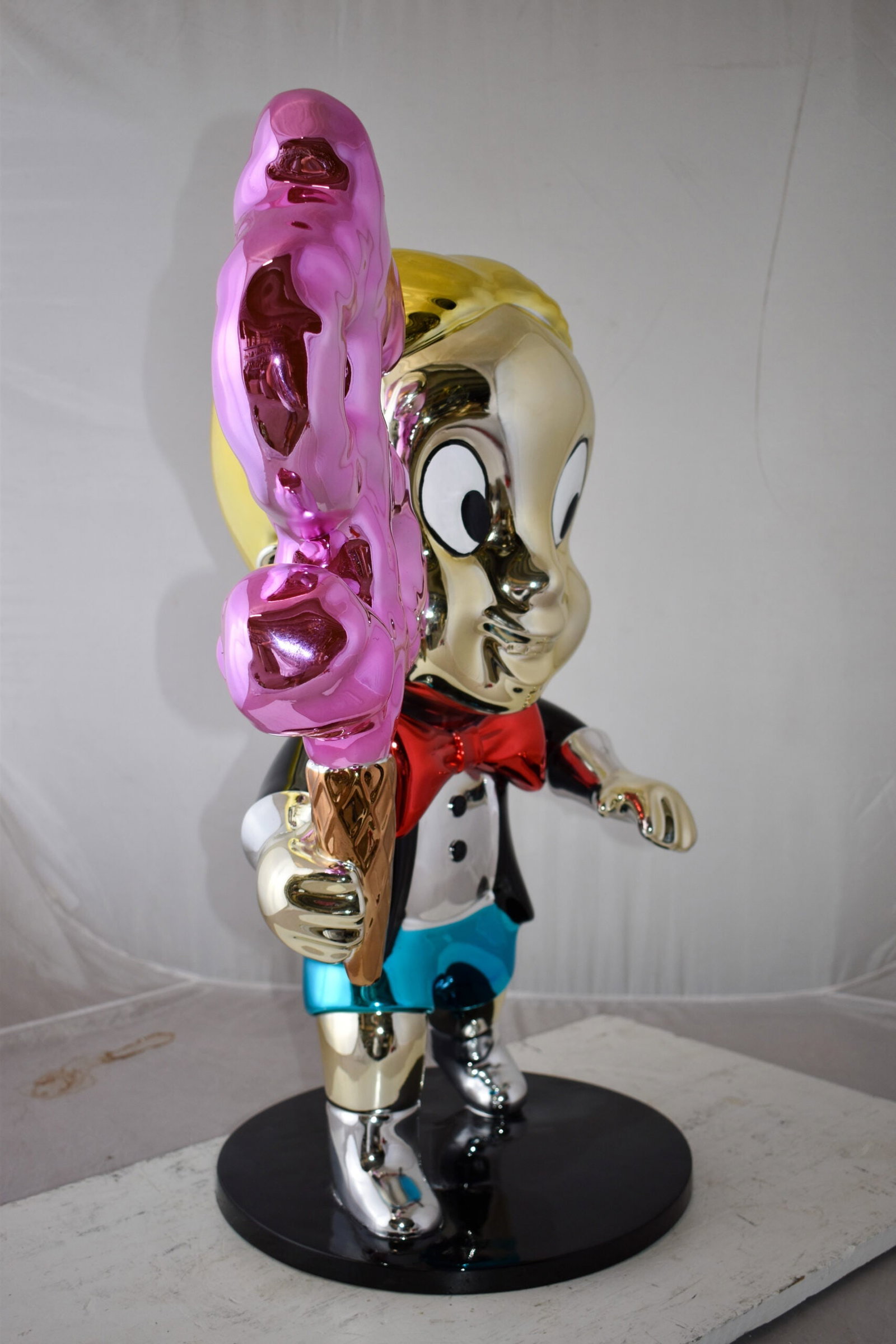 Cartoon Monopoly Boy with Money Cotton Candy Resin Statue Size: 15" x 24" x 31"H - 9