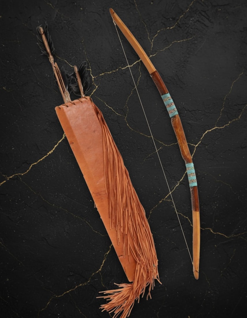 Vintage Handmade Beaded Bow and Arrow Set with Quiver Native American Style: Title:Vintage Handmade Beaded Bow and Arrow Set with Quiver Native American Style Description:This beautiful vintage piece offers a classic aesthetic and has been maintained in good condition. As a
