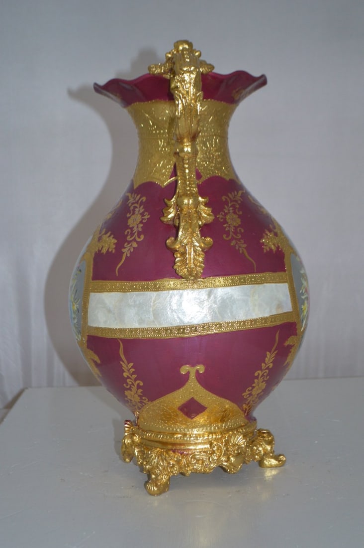 decoration Vase Gold and Pink - Size: 12"L x 9"W x 17"H. - 5