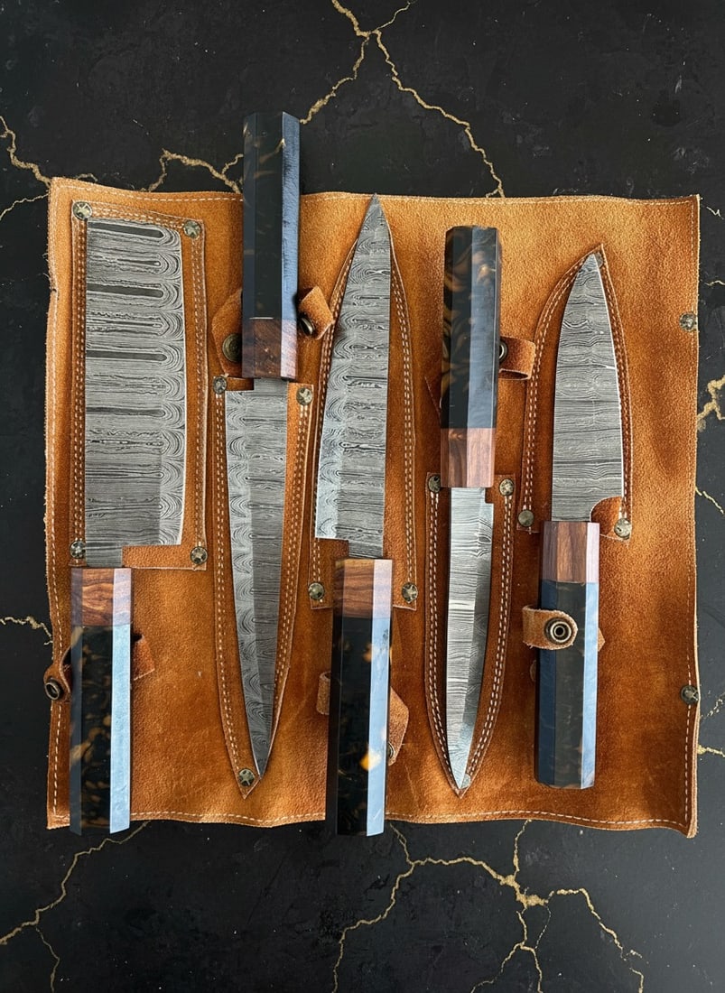 5 Piece Damascus Steel Kitchen Knife Set, Resin Handles, Leather Storage Case (1 of 7)
