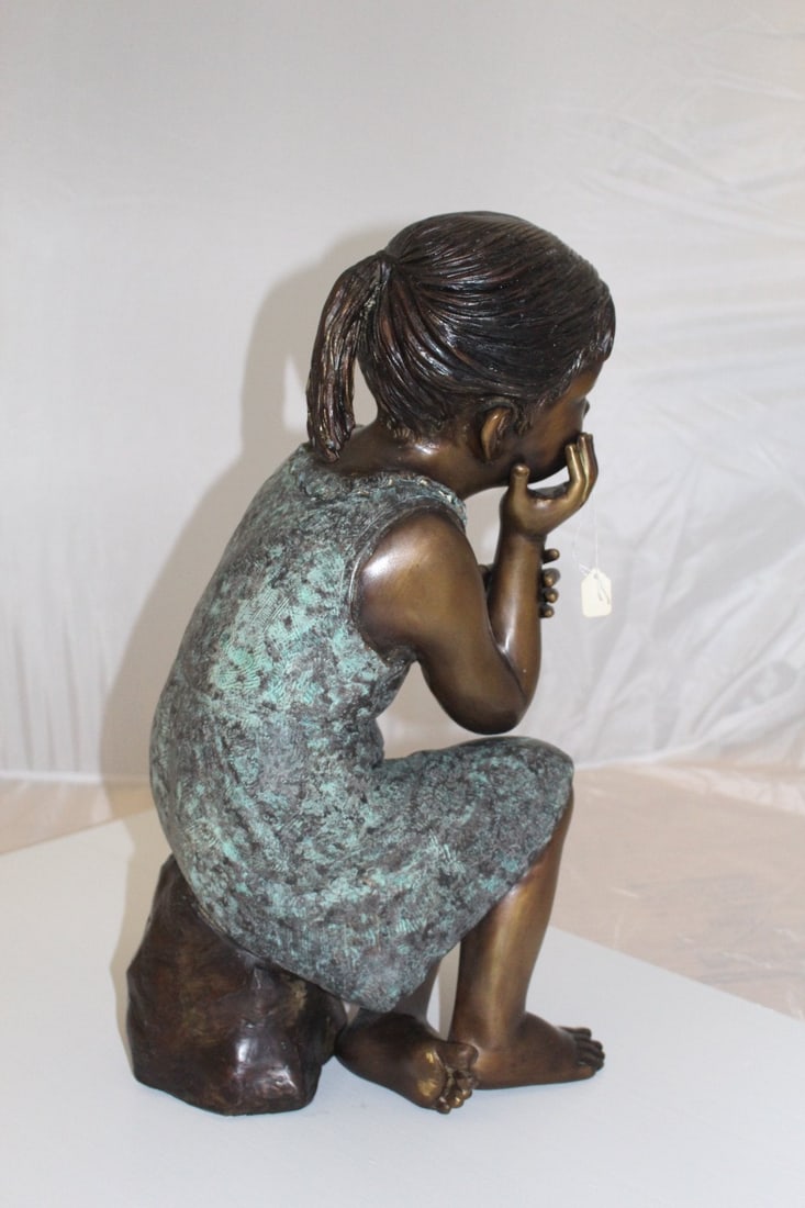 10" Girl In The Sun Bronze Statue At Sunny day - 6