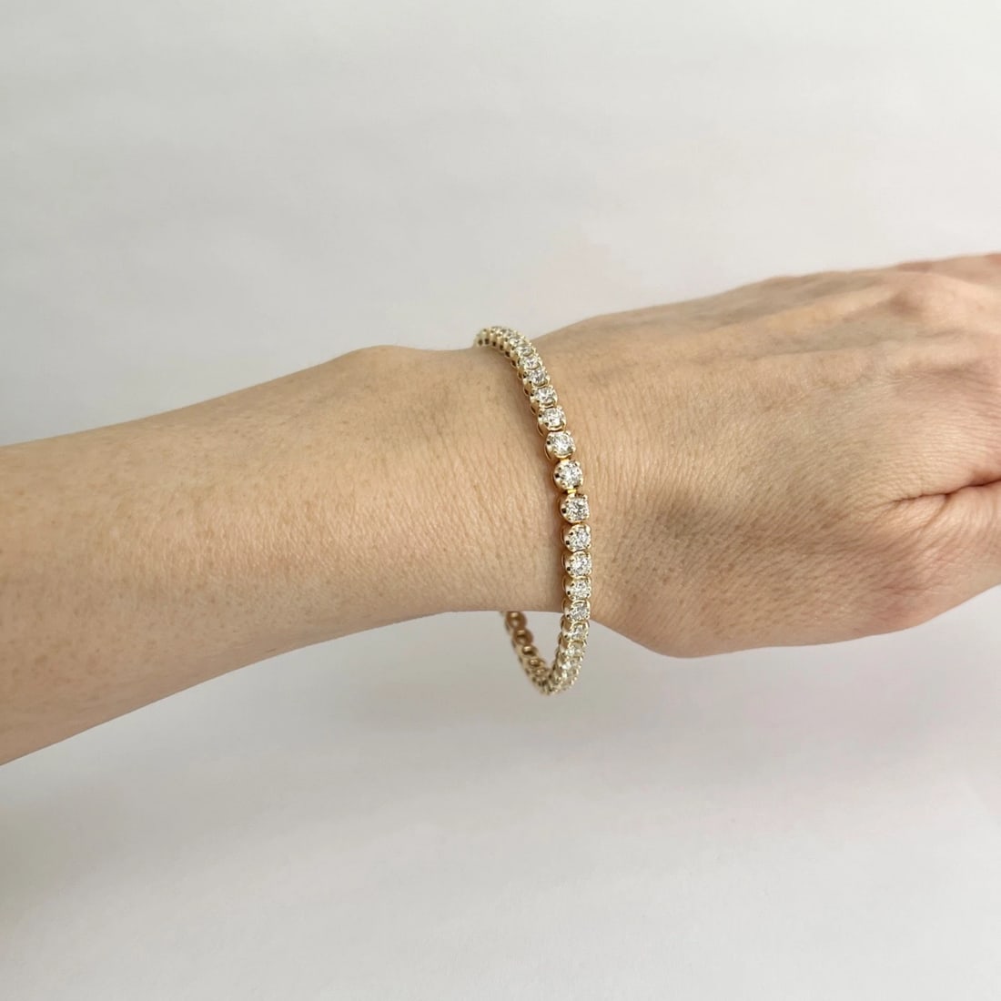 Round Diamond Buttercup Tennis Bracelet 14K Yellow Gold, 7 Inches, 5.85 CTW - 4