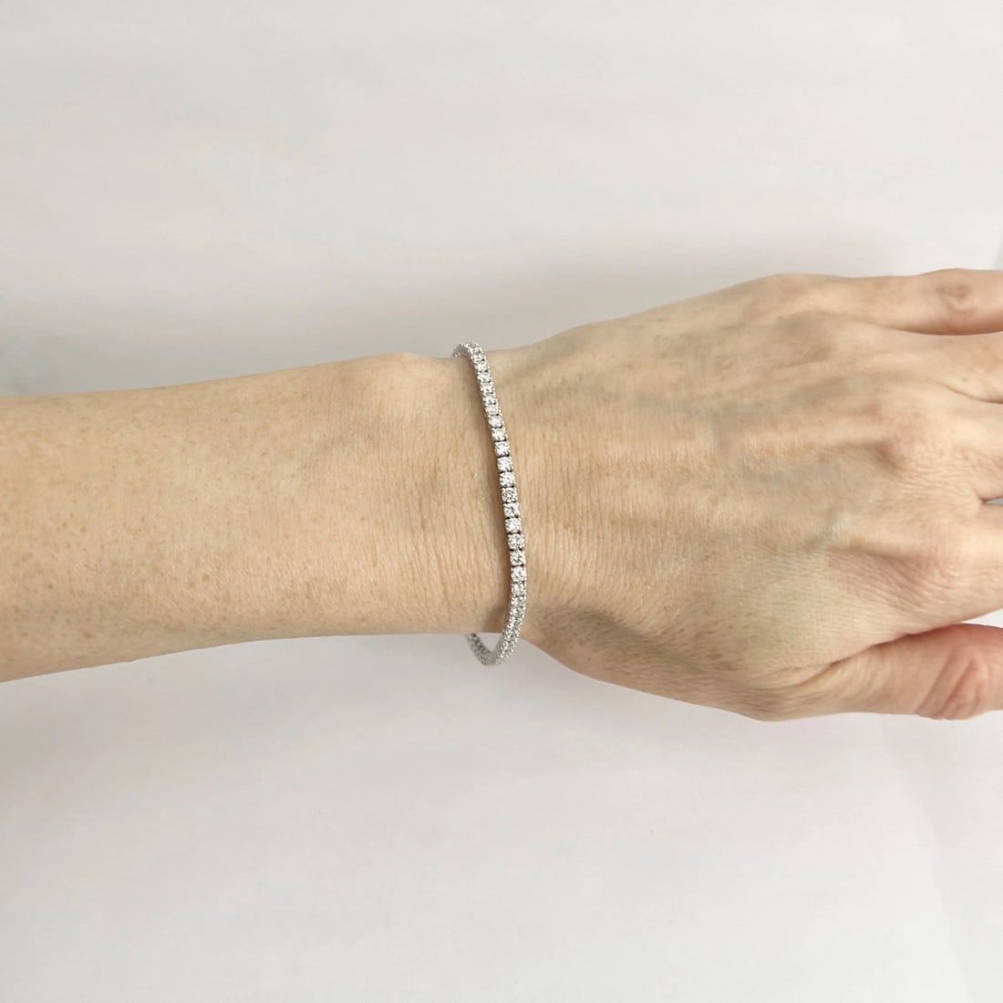Round Diamond Tennis Bracelet 14K White Gold, 7 Inches, 4.21 CTW - 3