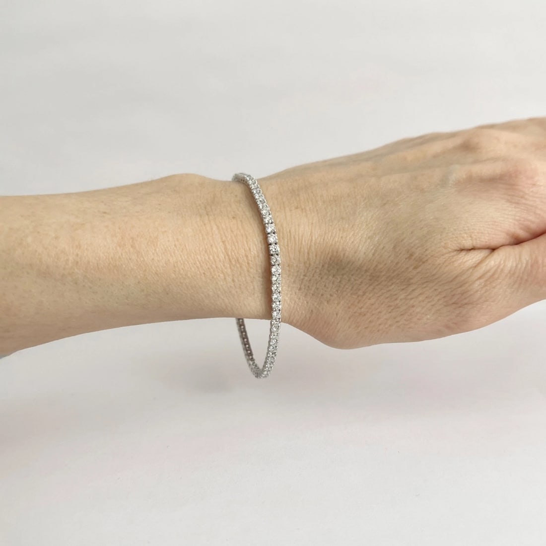 Round Diamond Tennis Bracelet 14K White Gold, 7 Inches, 4.21 CTW - 4