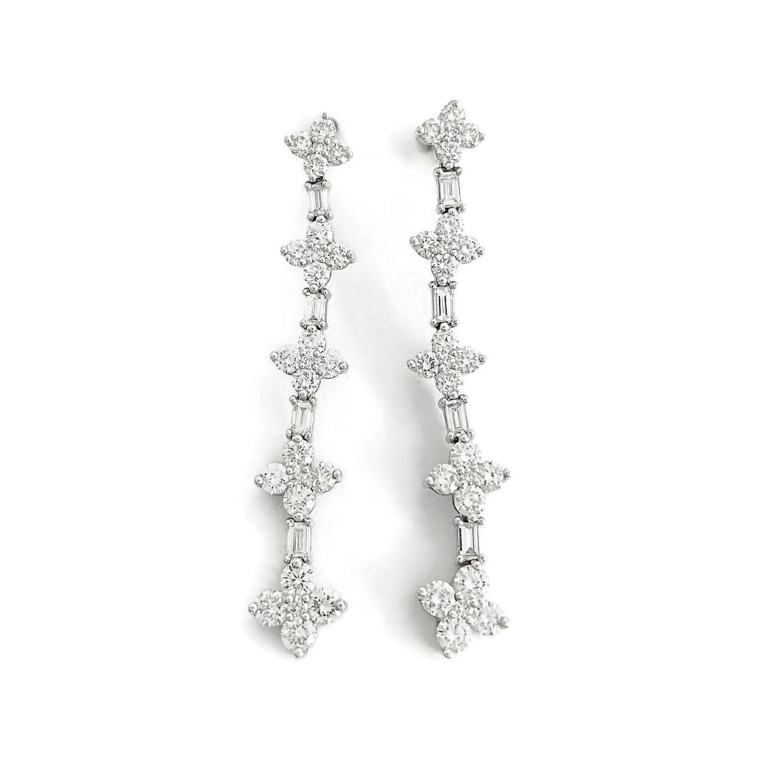 Cluster Baguette Diamond Linear Dangle Drop Earrings 18K White Gold, 3.75 CTW: Cluster Baguette Diamond Linear Dangle Drop Earrings 18K White Gold, 3.75 CTW These are lovely earrings! Please let us know if you have any questions. Diamonds: 48 baguettes and round brilliant cuts