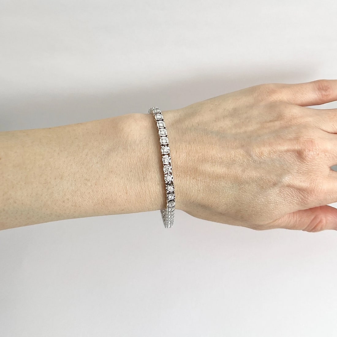 Round Diamond Illusion Set Tennis Bracelet 14K White Gold, 7.5 Inches, 2.85 CTW - 3