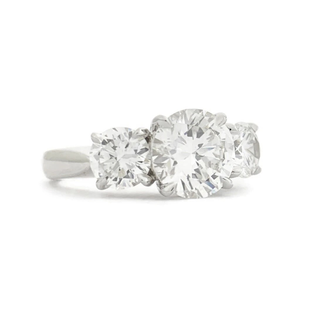 GIA Round 3-Stone Diamond Engagement Ring 14K White Gold, 2.61 CTW: GIA Round 3-Stone Diamond Engagement Ring 14K White Gold, 2.61 CTW This is a gorgeous diamond engagement ring! Please let us know if you have any questions! Diamonds: 2.61 ctw; 1 brilliant cut, 1.61 c