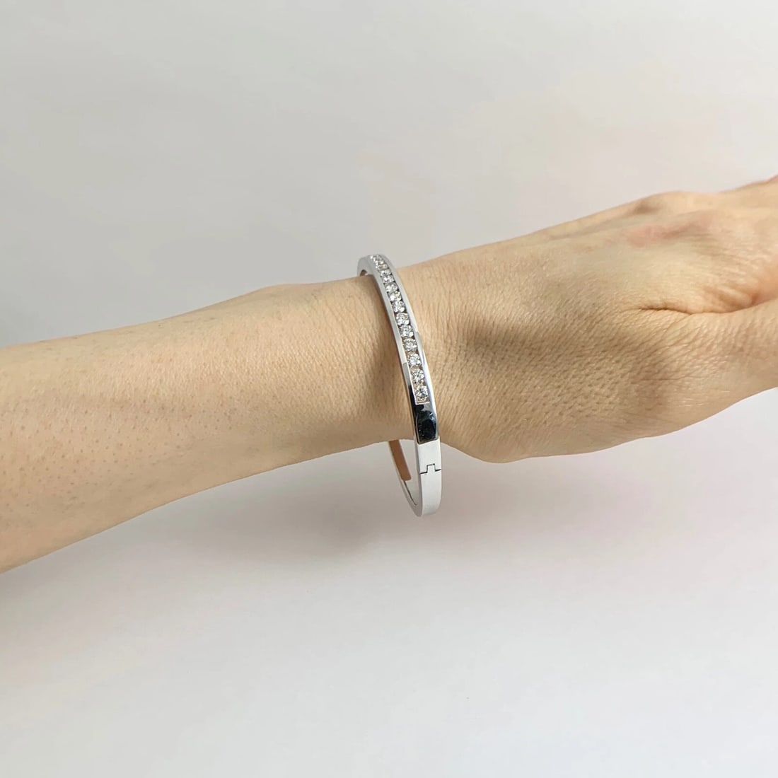 Round Diamond Channel-Set Bangle Bracelet 14K White Gold, 2.53 CTW, 21.31 Grams - 4