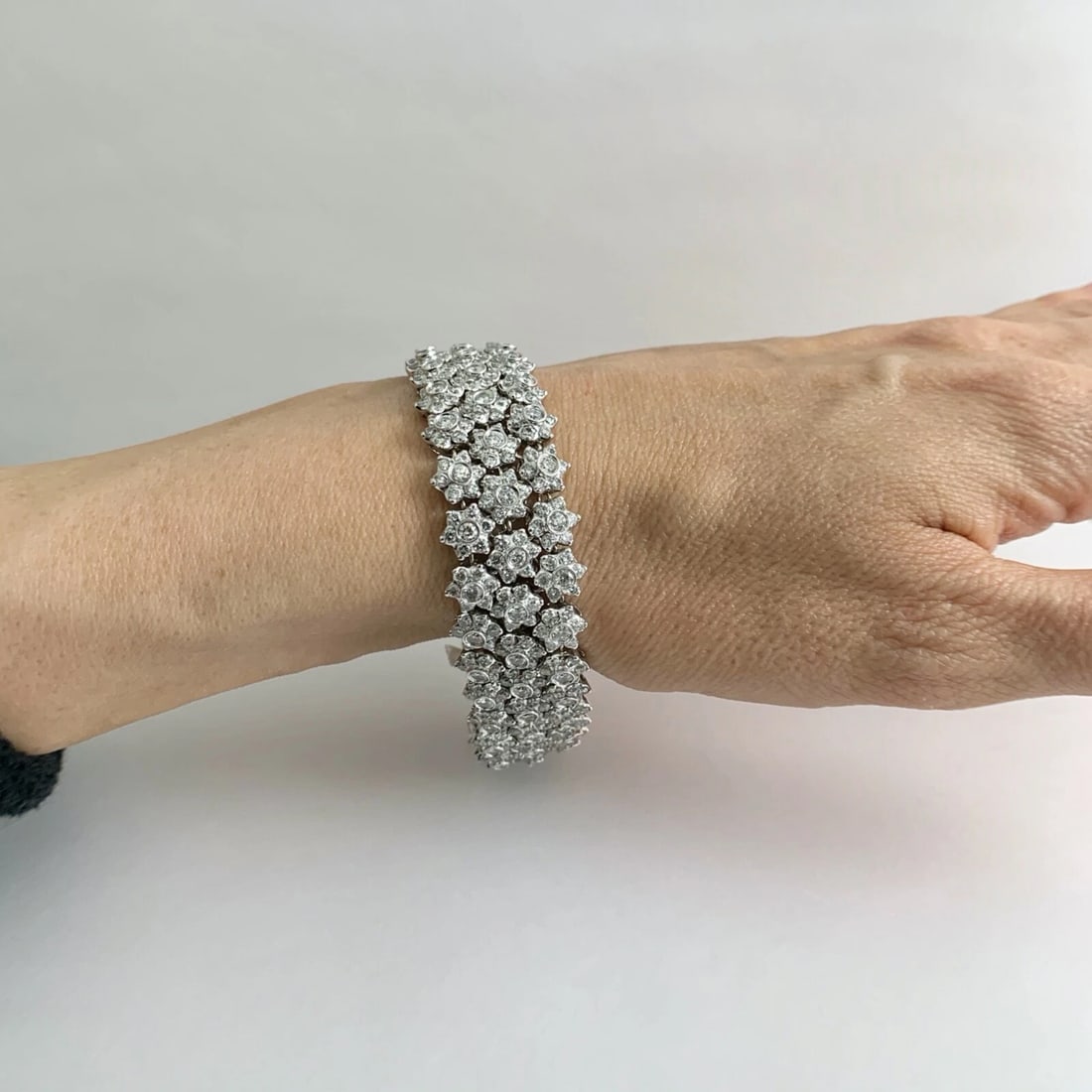 Wide Flower Mesh Diamond Bracelet 18K White Gold 18.75 CTW, 7 Inches, 56.60 Gram - 4
