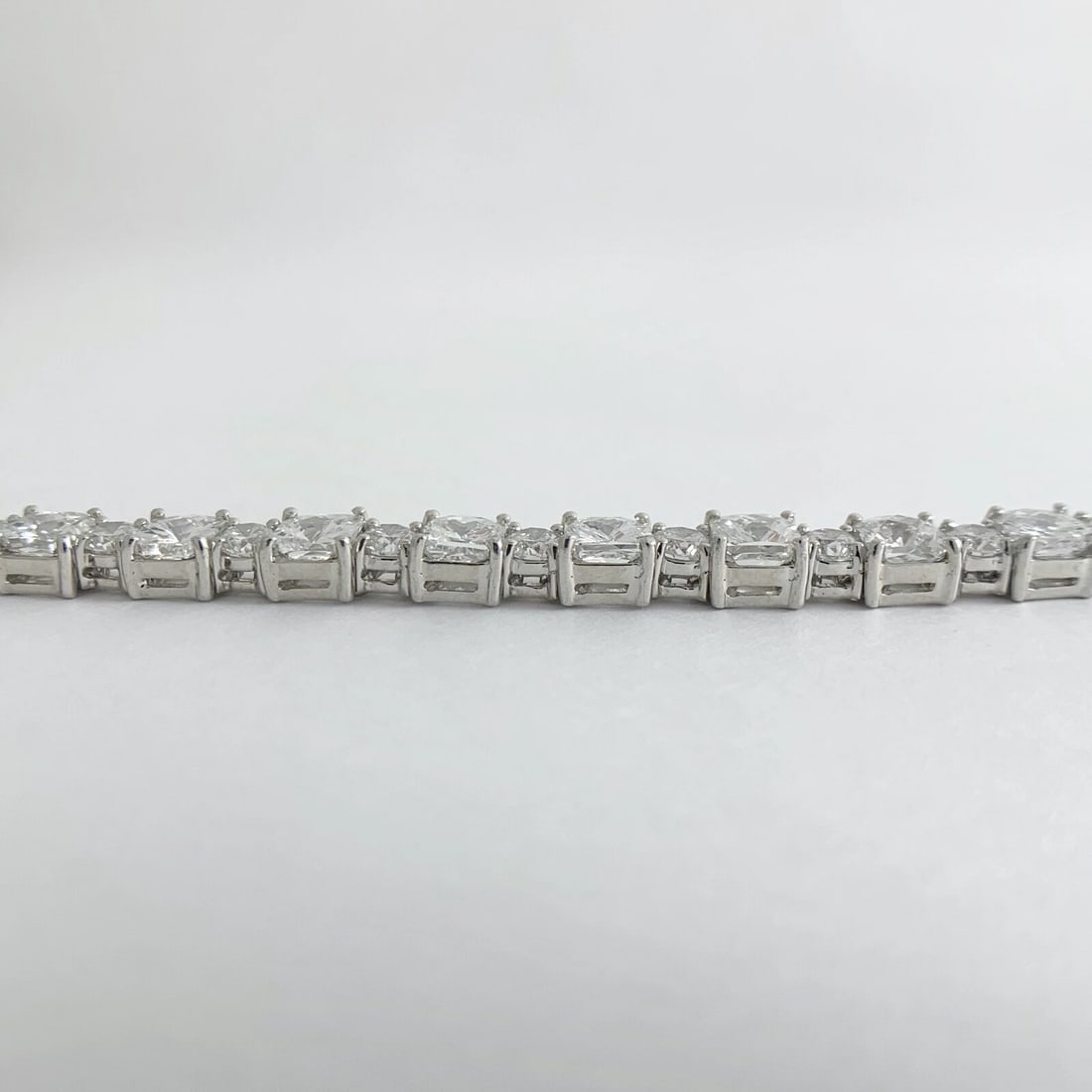Square Cushion Round Diamond Tennis Bracelet Platinum, 20.05 CTW, 26.20 Grams - 9