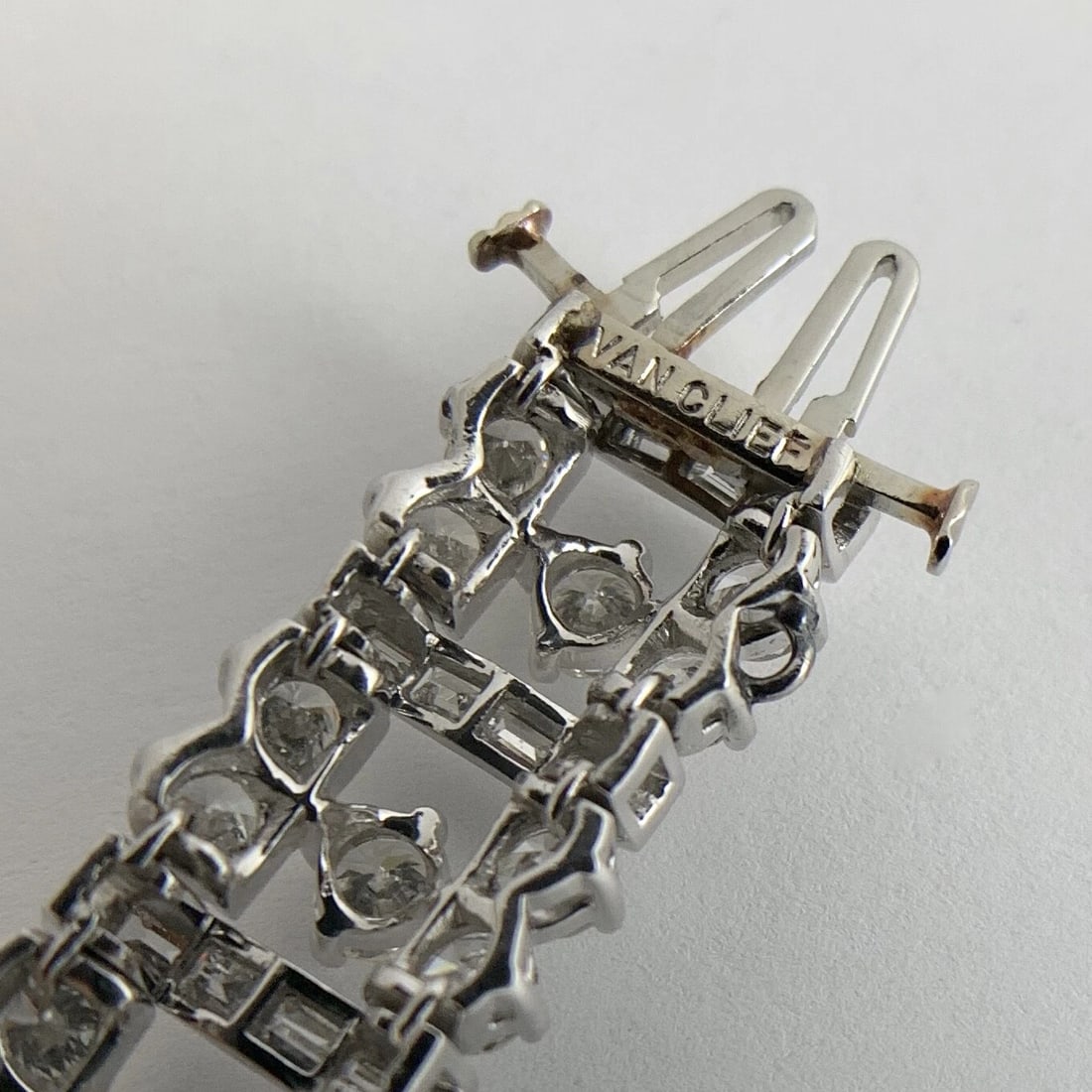 Vintage Van Clief Round Baguette Diamond Platinum Bracelet, 17.82 CTW, 51 Grams - 10