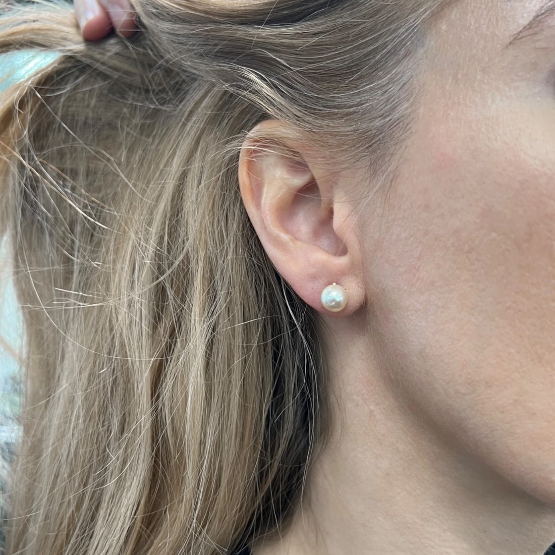 Round Cultured Pearl Stud Earrings 6-Prong Setting 14K Yellow Gold, 8 mm - 5