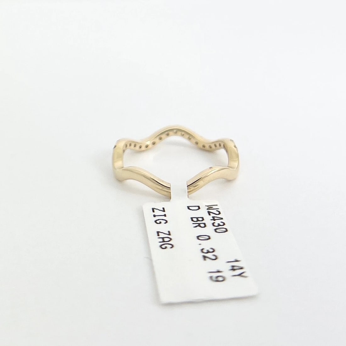 Wavy Zigzag Diamond Band Ring 14K Yellow Gold, Size 6.75, .32 CTW - 7