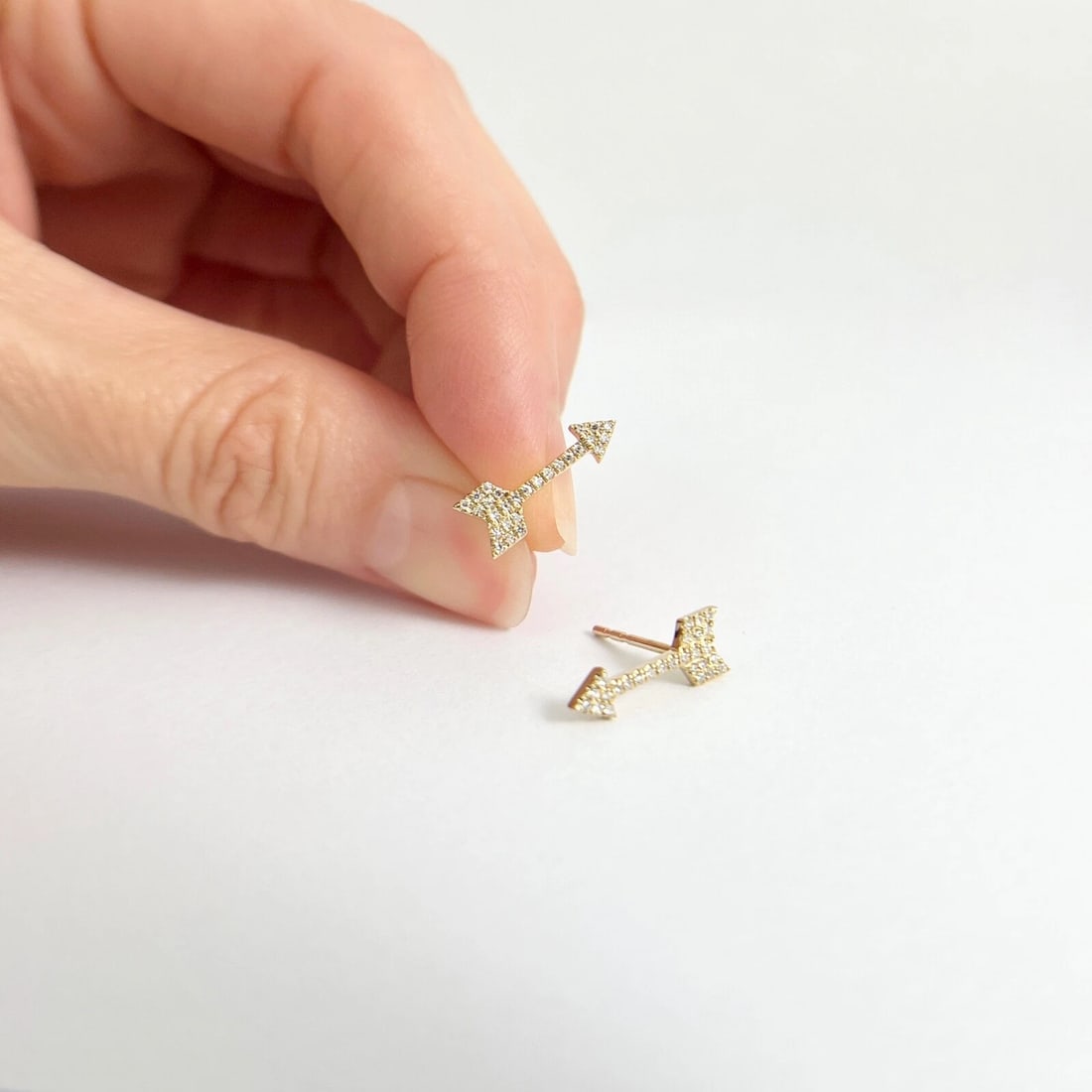Arrow Pave Diamond Drop Stud Earrings 14K Yellow Gold .15 CTW - 3