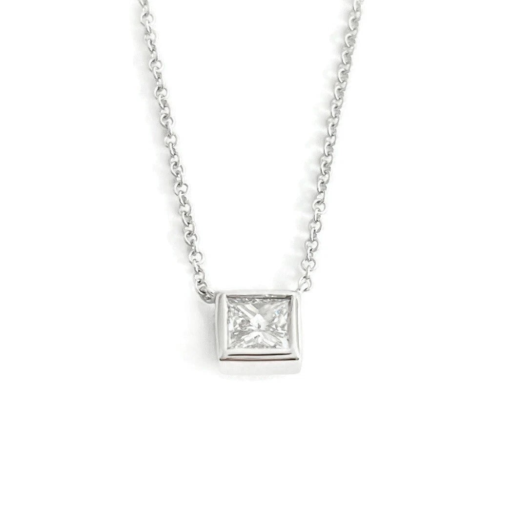 GIA Princess Bezel Solitaire Diamond Pendant Necklace 14K White Gold .46 CT: GIA Princess Bezel Solitaire Diamond Pendant Necklace 14K White Gold .46 CT Make a statement with this beautiful necklace. Please let us know if you have any questions :) Diamonds: 1 princess cut, .46