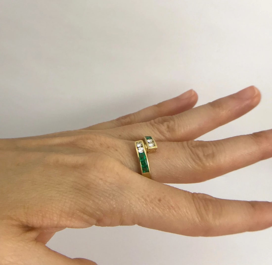 Green Emerald Diamond Channel-Set Wrap Bypass Band Ring 18K Yellow Gold, 1.18 TW - 4