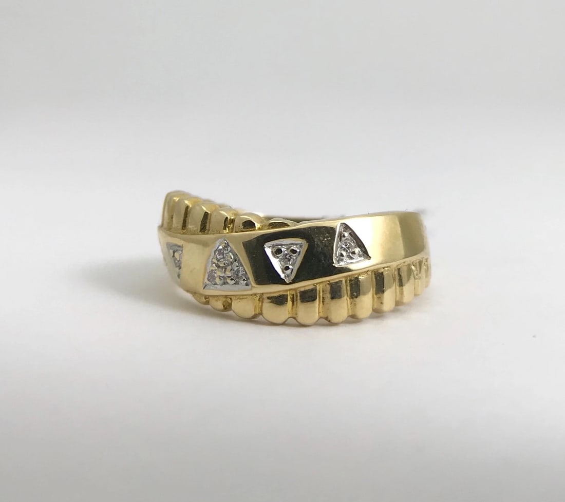Diamond Triangle Fringe Wave Statement Ring 18K Yellow Gold, Size 7.5, 5.7 Grams - 12