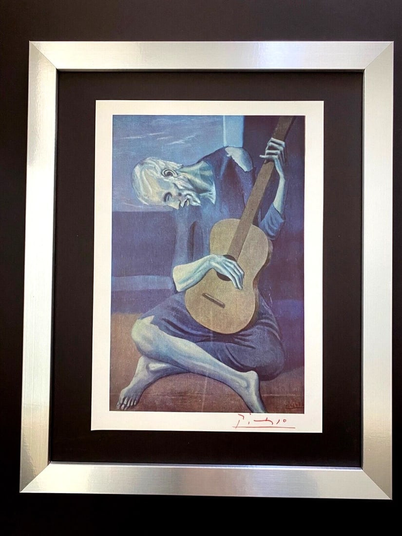 PABLO PICASSO + 1961 SIGNED SUPERB PRINT FRAMED FROM LONDON +THE OLD GUITARIST: This is a Beautiful and Scarce 1961 Print in Couche Paper after PABLO PICASSO " THE OLD GUITARIST " FACSIMILE INK SIGNED from The Folio Society Collection Printed in London Mounted in an Acid Free