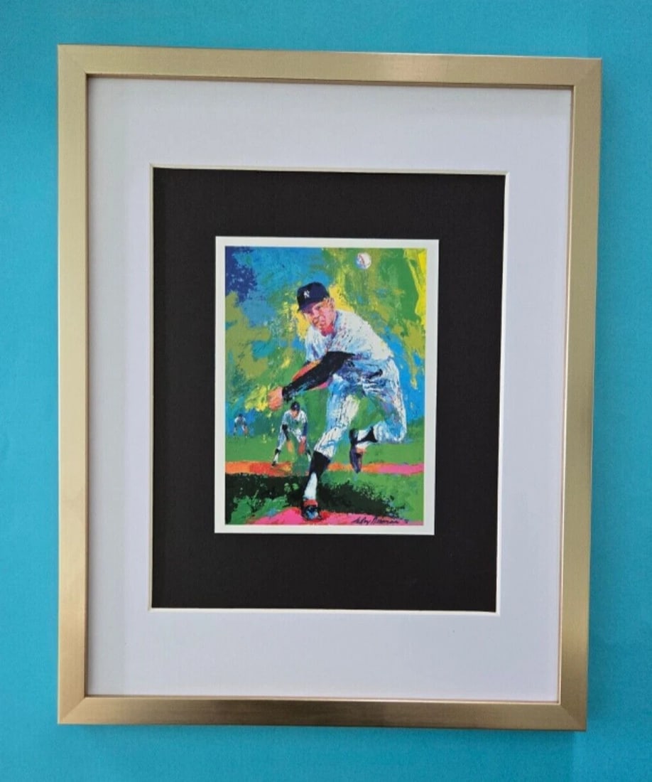 LEROY NEIMAN + BASEBALL "YANKEES PITCHER" 1980'S PLATE SIGNED PRINT FRAMED: We have for Sale this LEROY NEIMAN AWESOME VINTAGE 1980'S PRINT SIGNED ON THE PLATE NEW FRAME COVERS AN AREA OF 15 X 12 in MOUNTED AND FRAMED EXCELLENT CONDITIONS WILL BE CAREFULLY SHIPPED WITH