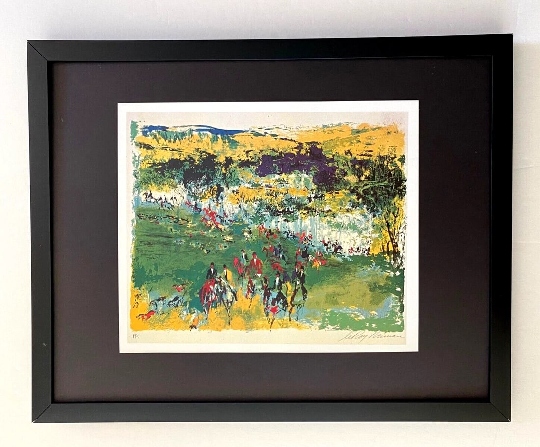 LeRoy Neiman " Fox Hunt " Signed Pop Art Mounted and Framed: Beautiful and Scarce Original 1991 Print After Leroy Neiman " Fox Hunt " Signed on the Plate This piece is mounted on a 11 x 14 in. black acid free premium black board. Framed covers an area of 15x12i