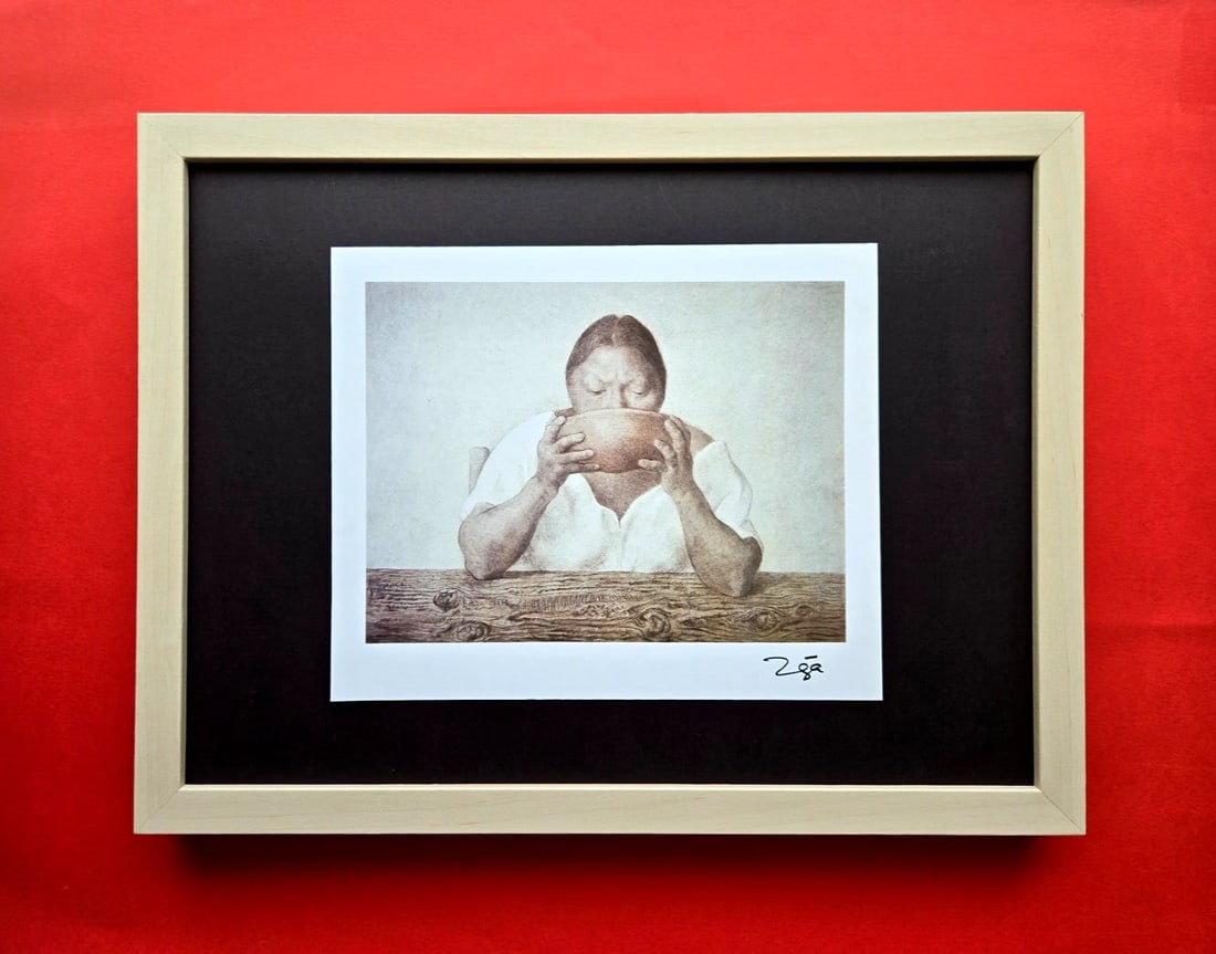 Francisco Zuniga Vintage 1990 Print Framed 16x12" – Facsimile Signed Artwork: FRANCISCO ZUNIGA Facsimile Signed Print | Framed 16x12" | Mounted on Black Board Own a timeless piece by renowned Mexican-Costa Rican artist Francisco Zúñiga, celebrated for his sensitive, humanist