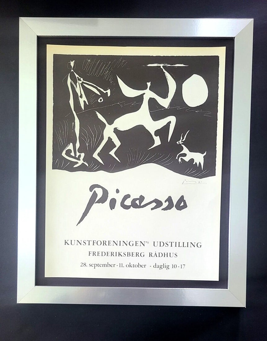1967 Pablo Picasso Print + Signed Poster – Mounted, Framed & Ready to Own!: This is a Beautiful and Scarce 1967 Print After PABLO PICASSO " EXPOSITION POSTER " Signed on the plate Size framed is about 17x13in. Printed in Beautiful Glossy Paper in Switzerland after this Iconic