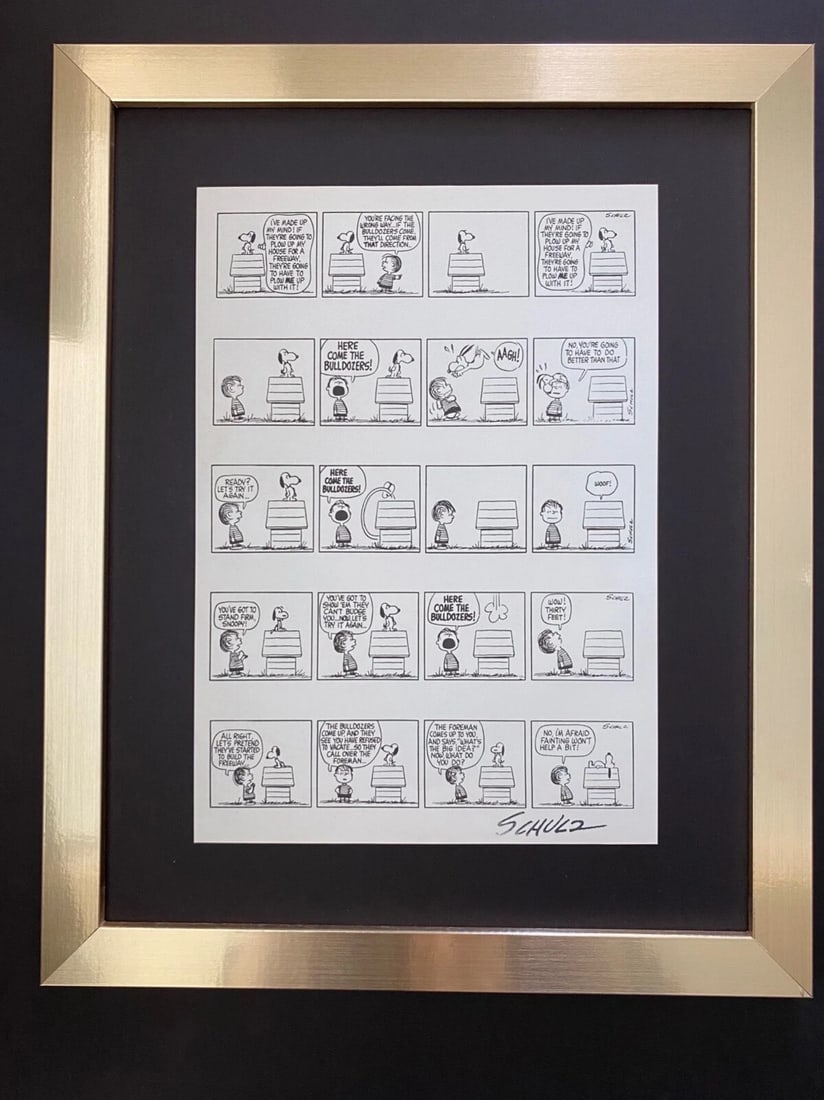 Charles Schulz Snoopy Peanuts 1968 Signed Vintage Print New Frame: WE HAVE FOR SALE TODAY THIS BEAUTIFUL VINTAGE 1968 OFFSET LITHOGRAPH AFTER CHARLES M. SCHULTZ " PEANUTS CARTOON " FACSIMILE SIGNED IN INK ART PRINT IS ABOUT 11.2 X 8.4IN THIS ART PRINT IS MOUNTED ON A