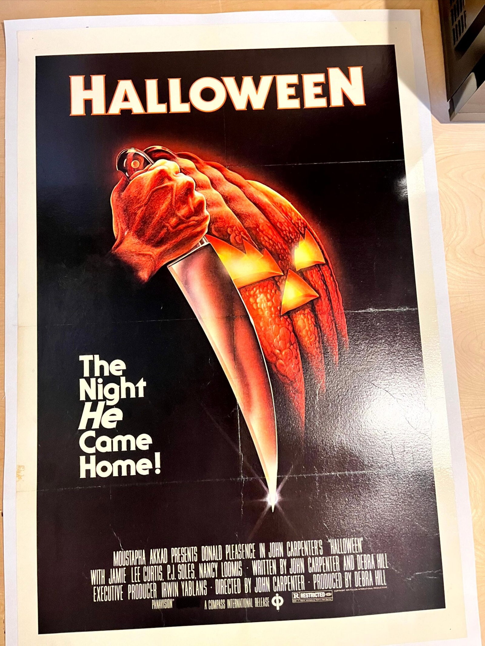 Halloween (1978) US One Sheet Movie Poster LB: Halloween (1978) US One Sheet Movie Poster LB Reserve: $761.00 Shipping: Domestic: Flat-rate of $28.00 to anywhere within the contiguous U.S. International: Foreign shipping rates are determined by de