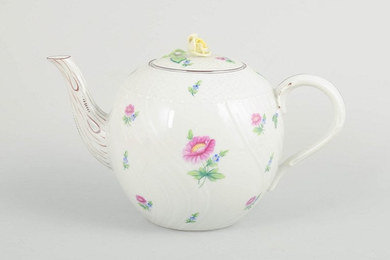 Herend, Hungary. Porcelain teapot with flowers in pink and blue tones with green leaves. Mid-20th (1 of 4)