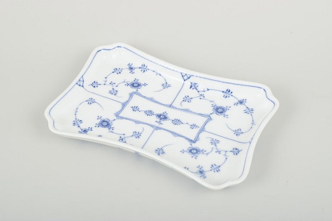 Royal Copenhagen Blue Fluted Plain. Rectangular dish in hand-painted porcelain. 1969-1973. - 2