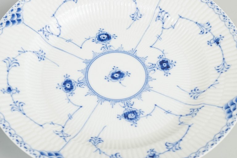 Royal Copenhagen, Denmark. Blue Fluted Half Lace, set of four porcelain dinner plates with - 3