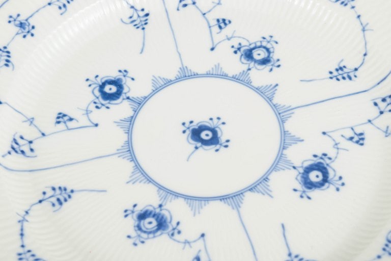 Royal Copenhagen, Denmark. Blue Fluted Plain porcelain dish with decoration in cobalt blue. Approx. - 3