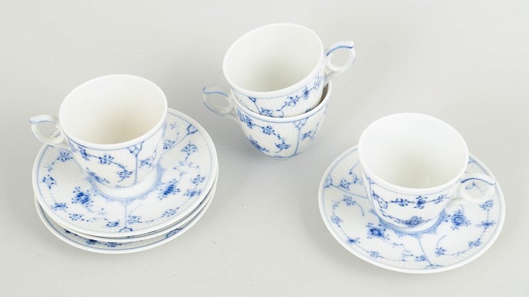 Royal Copenhagen, Denmark. Blue Fluted Plain Set of four porcelain cups with matching saucers with - 2