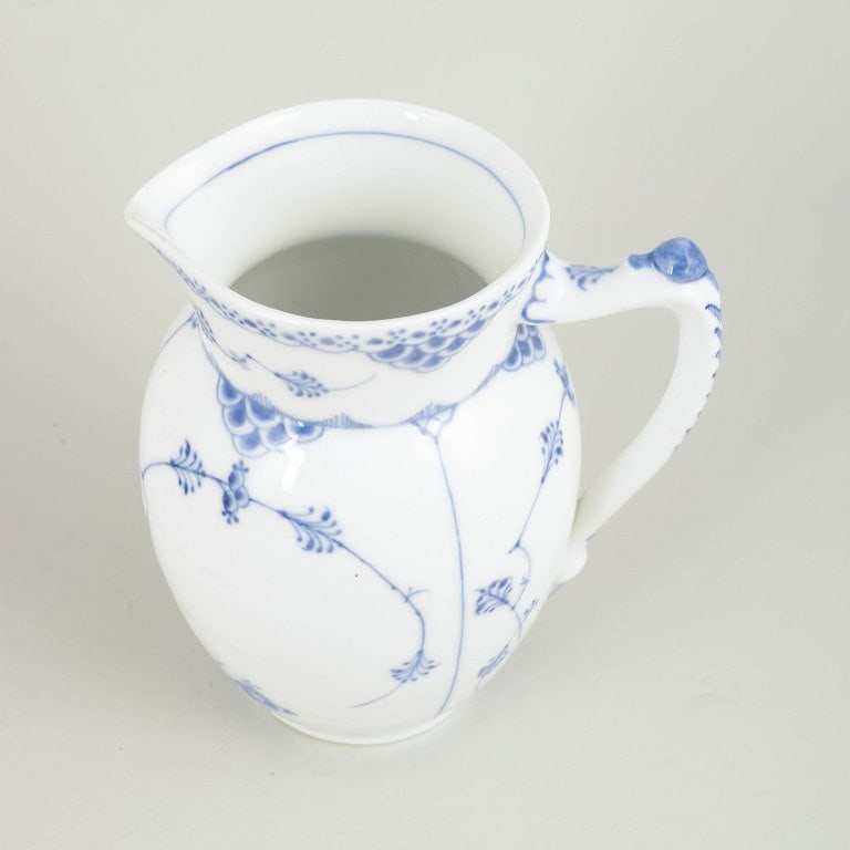 Royal Copenhagen, Denmark. Blue Fluted Half Lace porcelain pitcher with decoration in cobalt blue. - 2