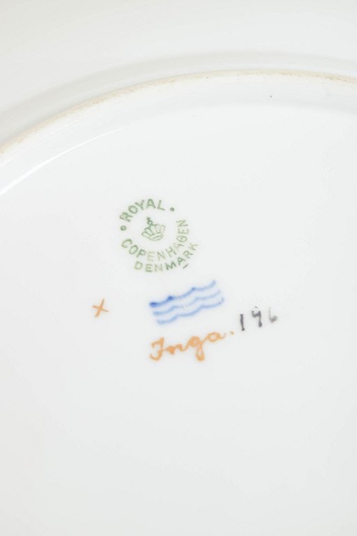 Royal Copenhagen, Denmark. Set of four large porcelain dinner plates with geometric Art Deco style - 4