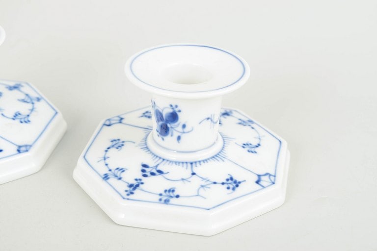 Royal Copenhagen, Denmark. Blue Fluted Half Lace, a pair of porcelain candlesticks with decoration - 3