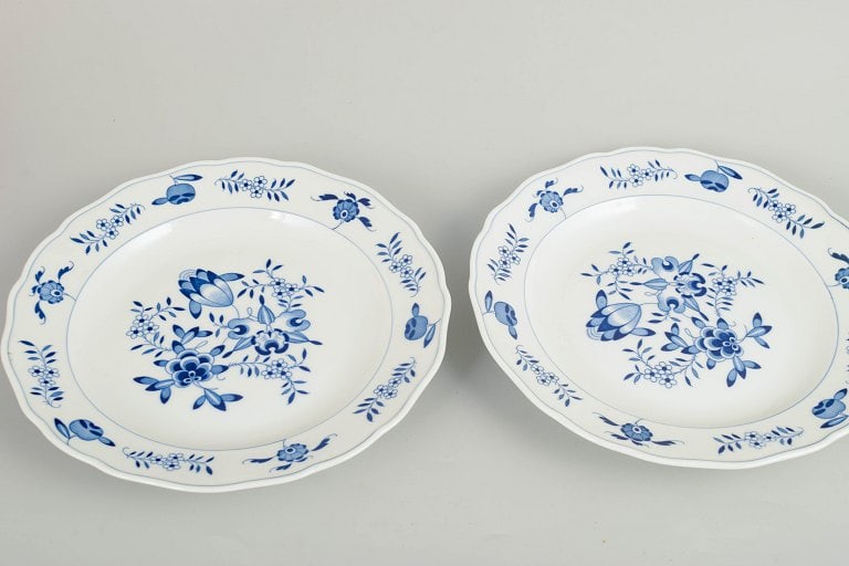 Meissen, Germany. Blue Orchid, set of two porcelain dinner plates with blue decoration. Approx. - 2