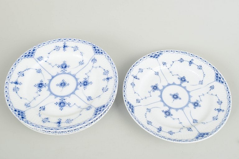 Royal Copenhagen, Denmark. Blue Fluted Half Lace set of four salad plates with underglaze cobalt - 2
