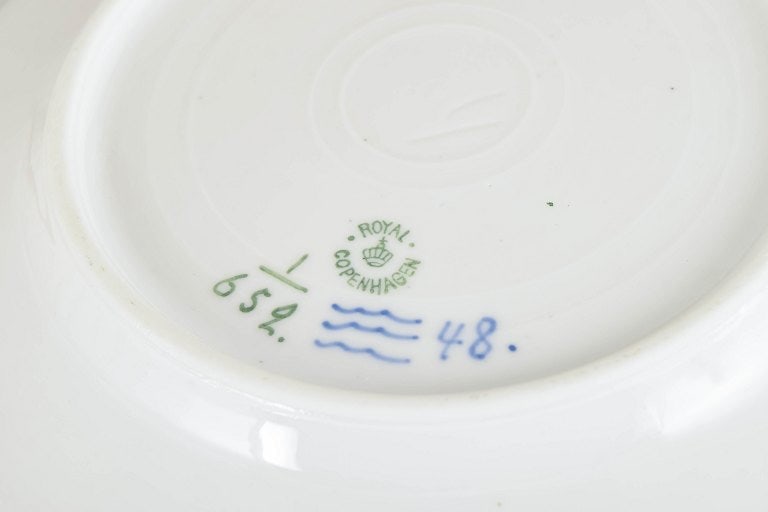 Royal Copenhagen, Denmark. Blue Fluted Half Lace set of four salad plates with underglaze cobalt - 5
