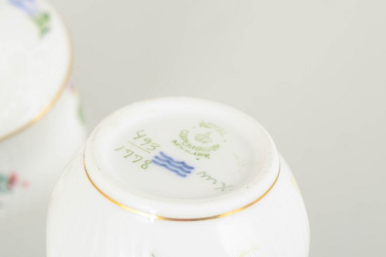 Royal Copenhagen, Denmark. Saxon Flower set of three porcelain lidded cream cups. Approx. 1960s. - 4