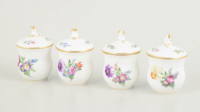 Royal Copenhagen, Denmark. Saxon Flower set of four porcelain lidded cream cups. Approx. 1960s. (1 of 5)