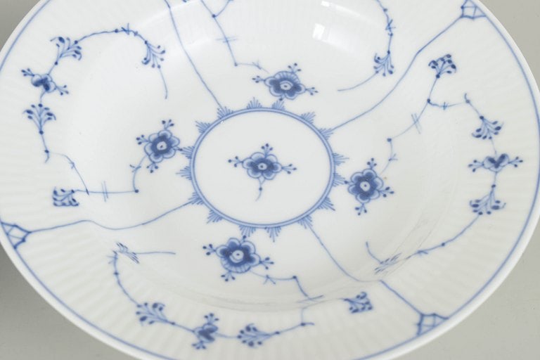 Royal Copenhagen, Denmark. Blue Fluted Plain set of two porcelain soup plates with underglaze cobalt - 3