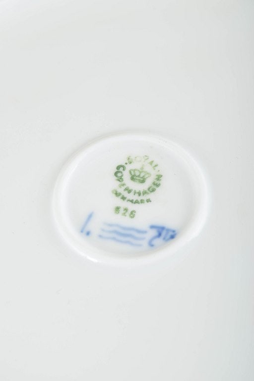 Royal Copenhagen, Denmark. Blue Fluted Plain set of six porcelain dinner plates with underglaze - 4