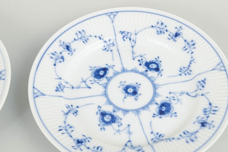 Royal Copenhagen, Denmark. Blue Fluted Plain, two porcelain salad plates with decoration in cobalt - 3