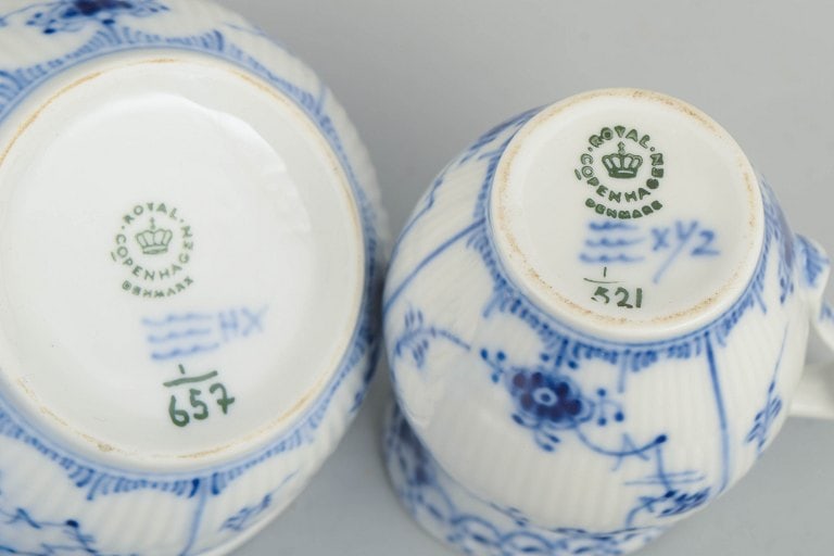 Royal Copenhagen, Denmark. Blue Fluted Half Lace, porcelain sugar bowl and creamer with decoration - 4